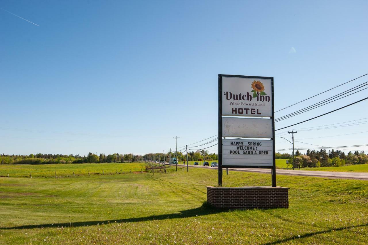 Dutch Inn Cornwall Экстерьер фото